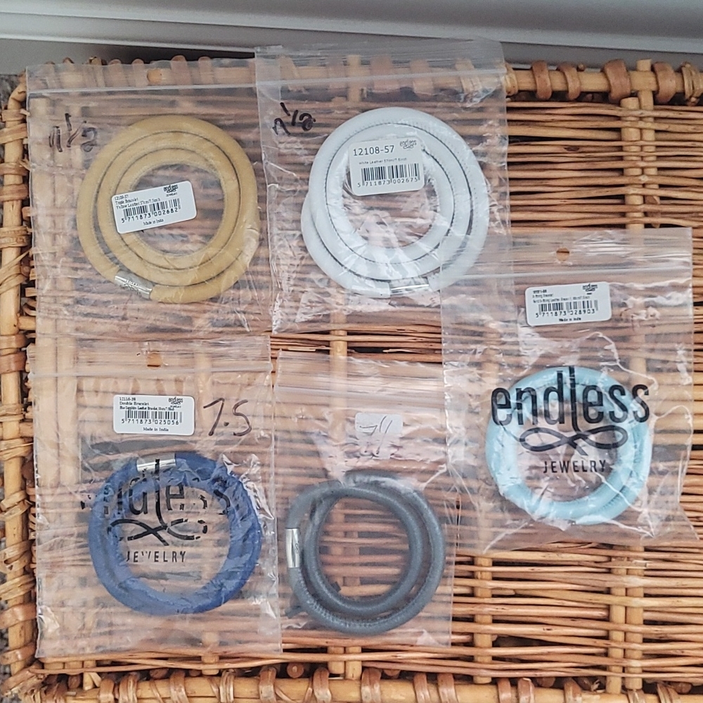 Endless leather bracelets